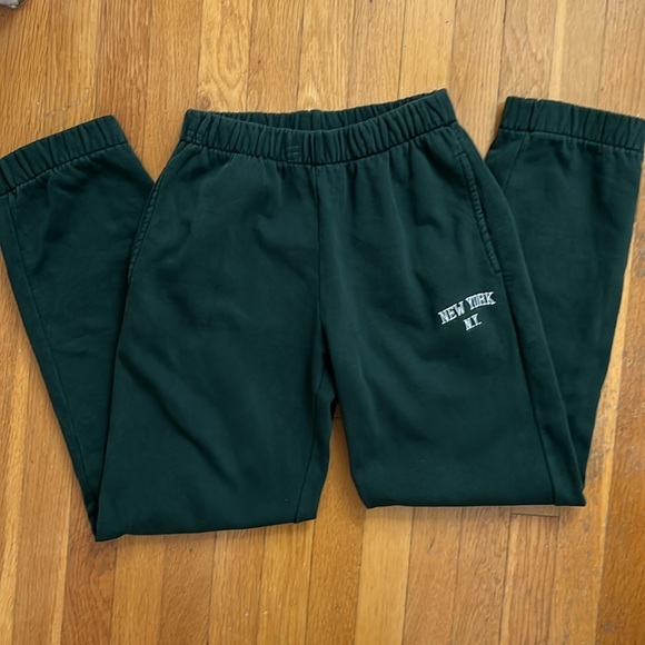 John Galt Brandy Melville New York Sweatpants in Forest Green - Picture 5 of 14